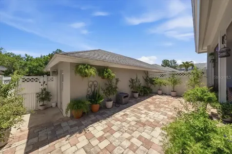 9606 Royce Drive Tampa FL 33626