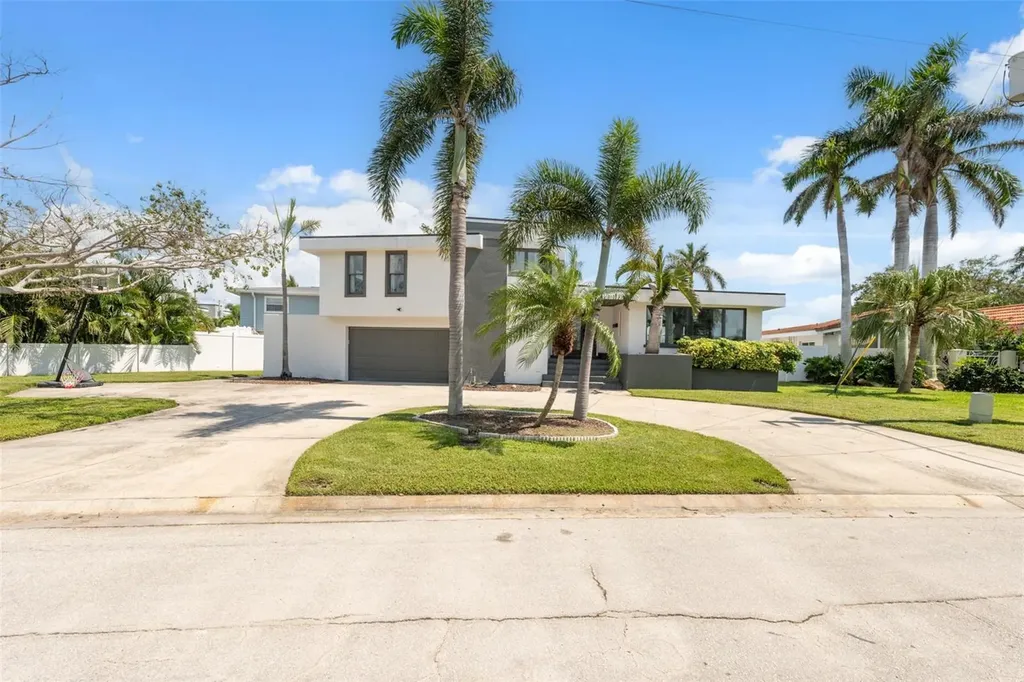 900 79th Street S St Petersburg FL 33707