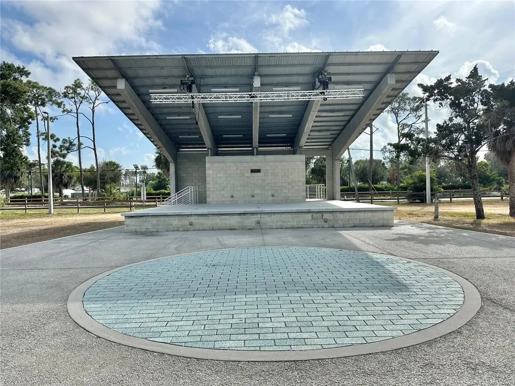 4 Curacao Circle Englewood FL 34223