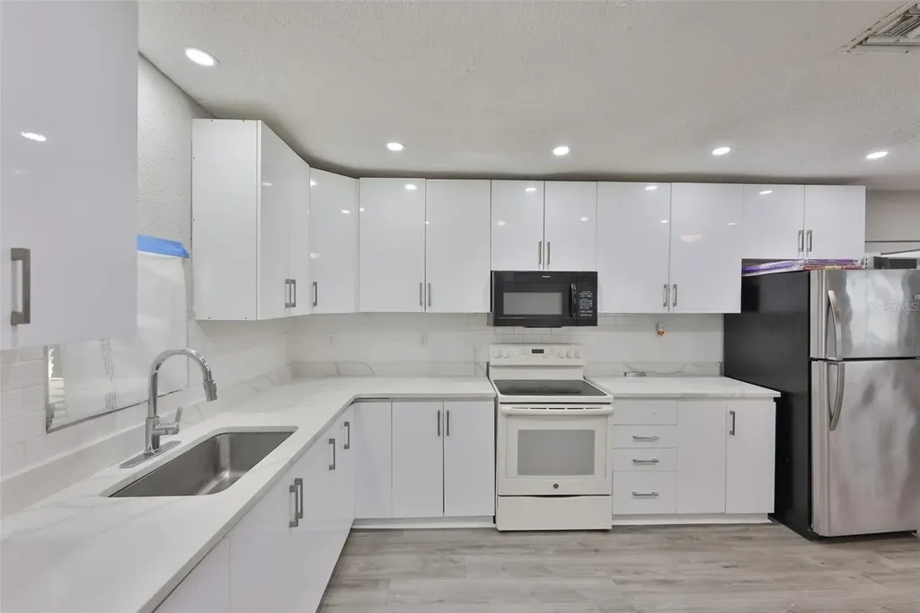 4602 Courtland Street Tampa FL 33610