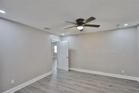 4602 Courtland Street Tampa FL 33610