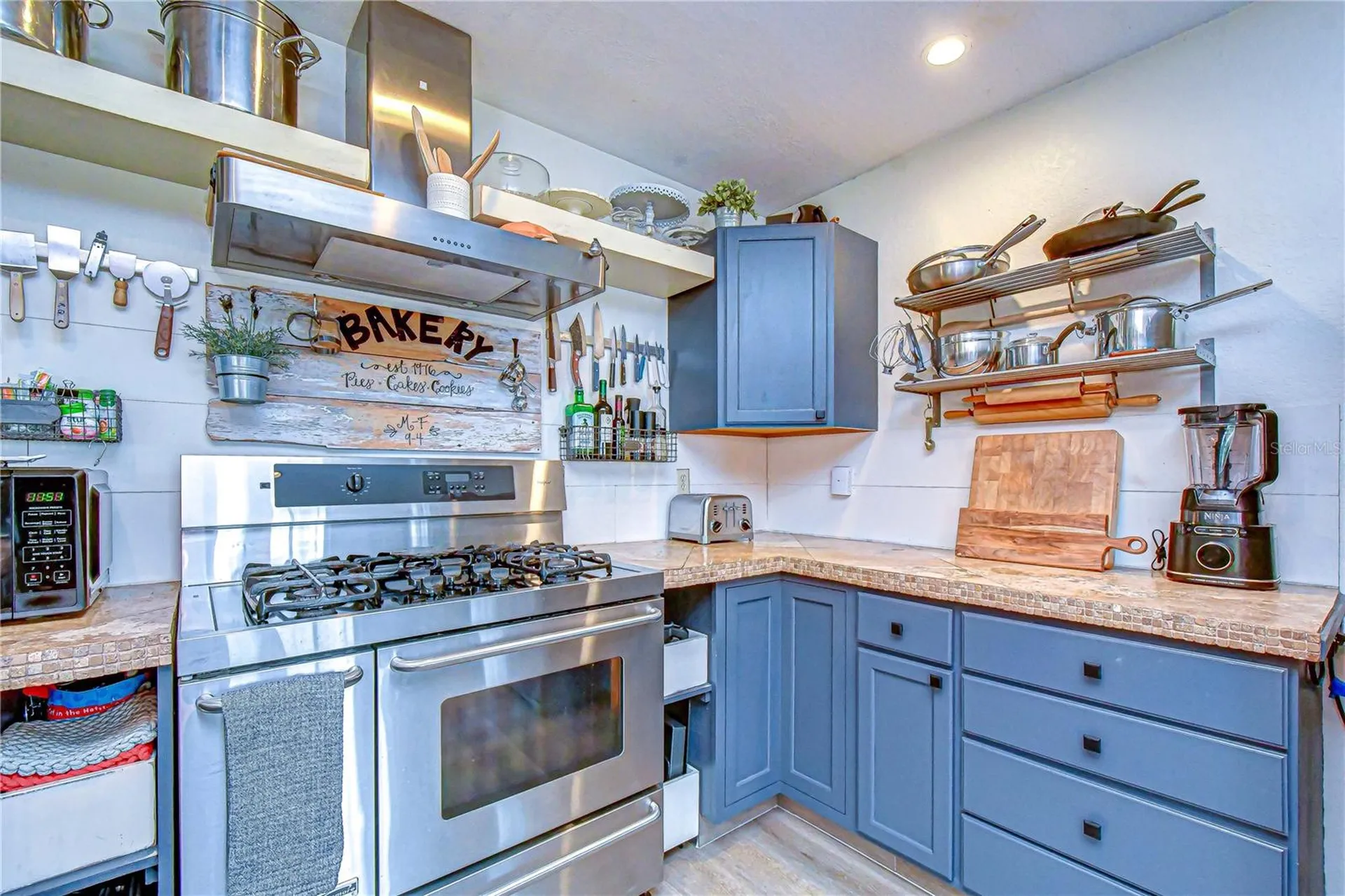1216 Brandon Lakes Avenue Valrico FL 33594