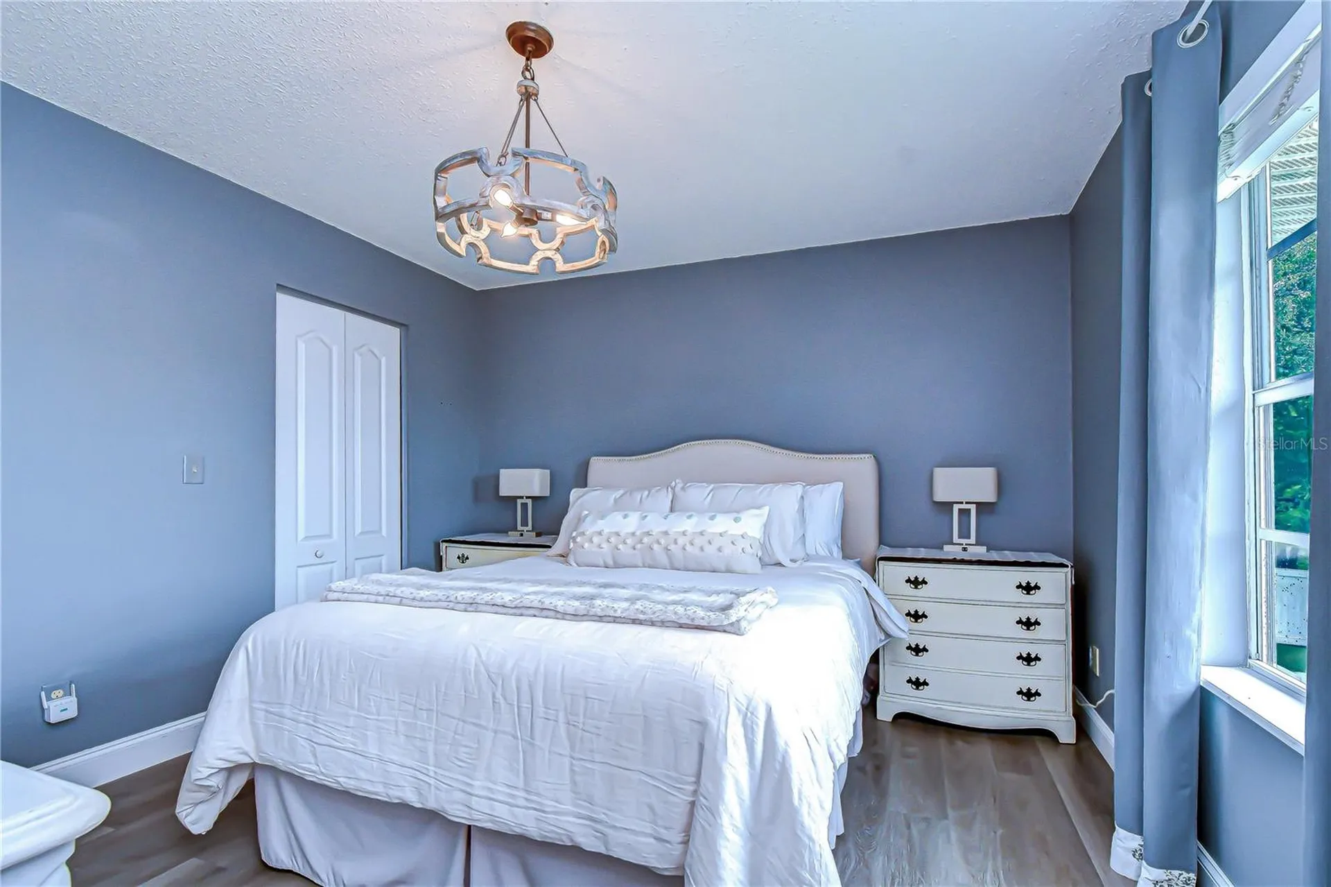 1216 Brandon Lakes Avenue Valrico FL 33594