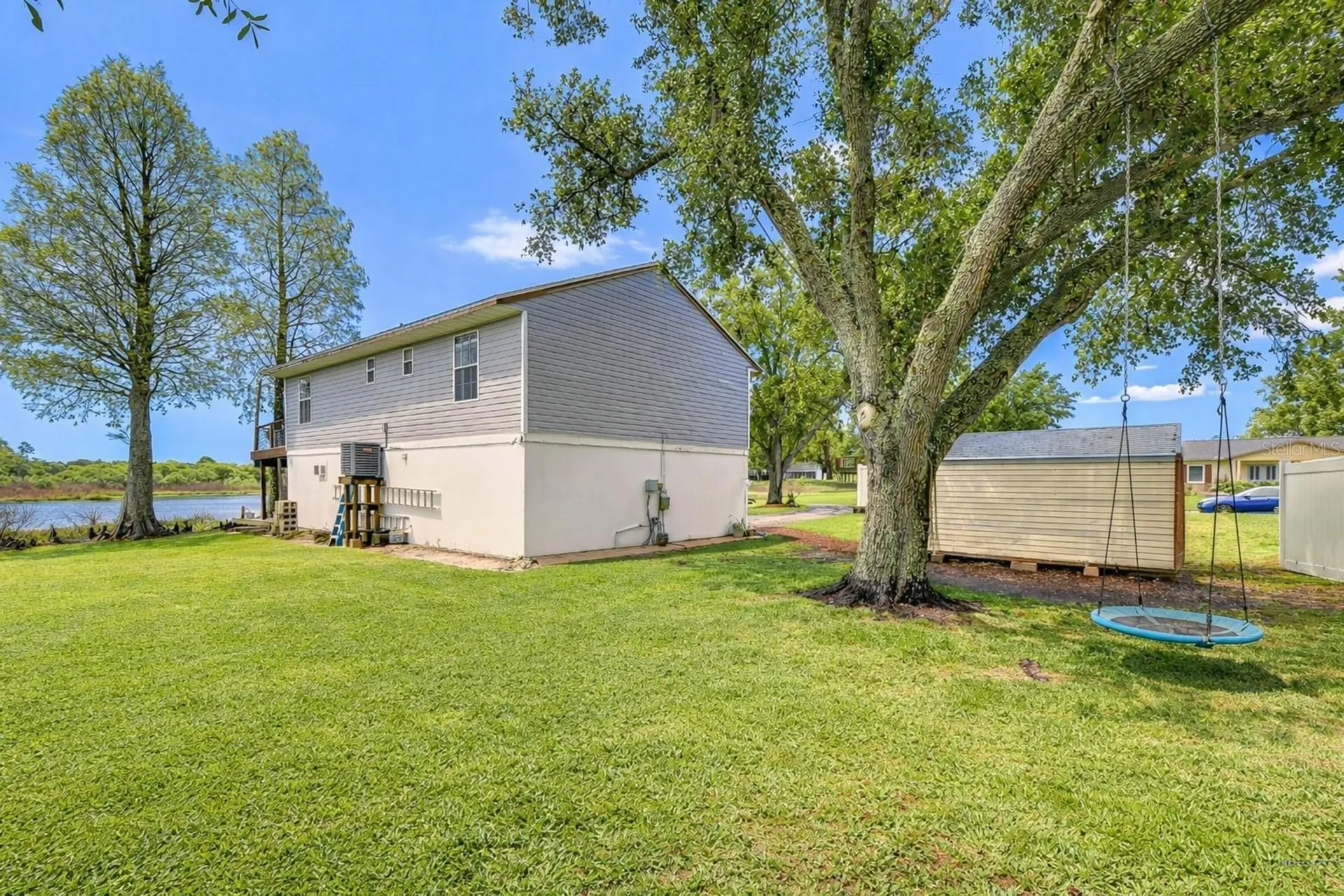 1216 Brandon Lakes Avenue Valrico FL 33594