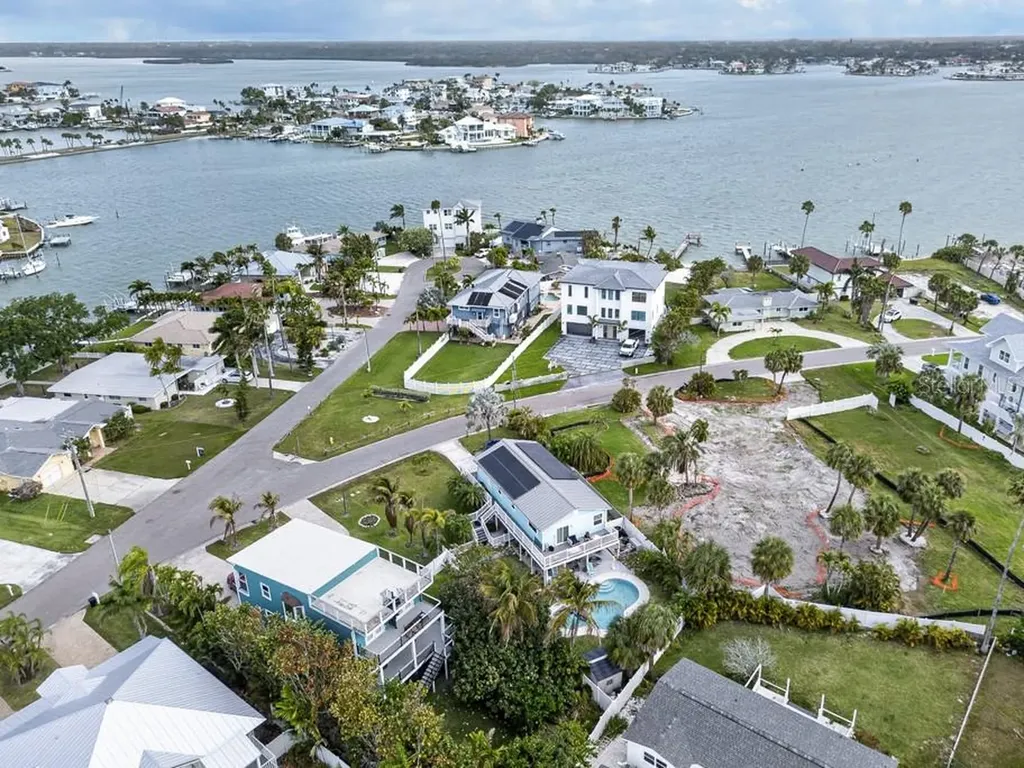 15823 Redington Drive Redington Beach FL 33708