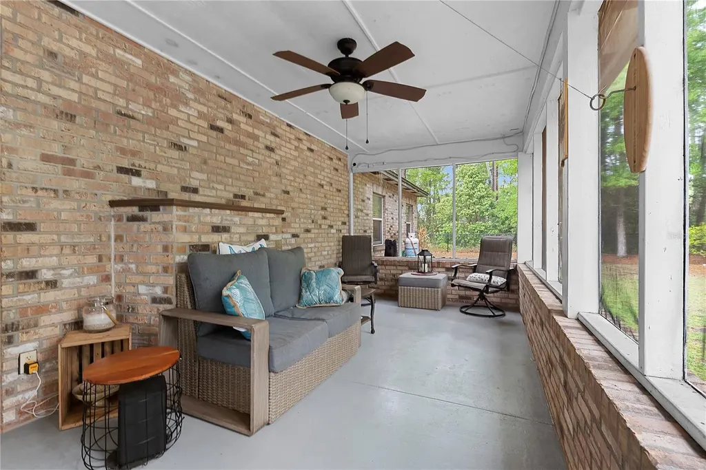 443 N High Street Lake Helen FL 32744