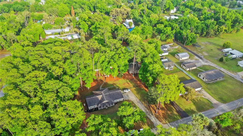 443 N High Street Lake Helen FL 32744