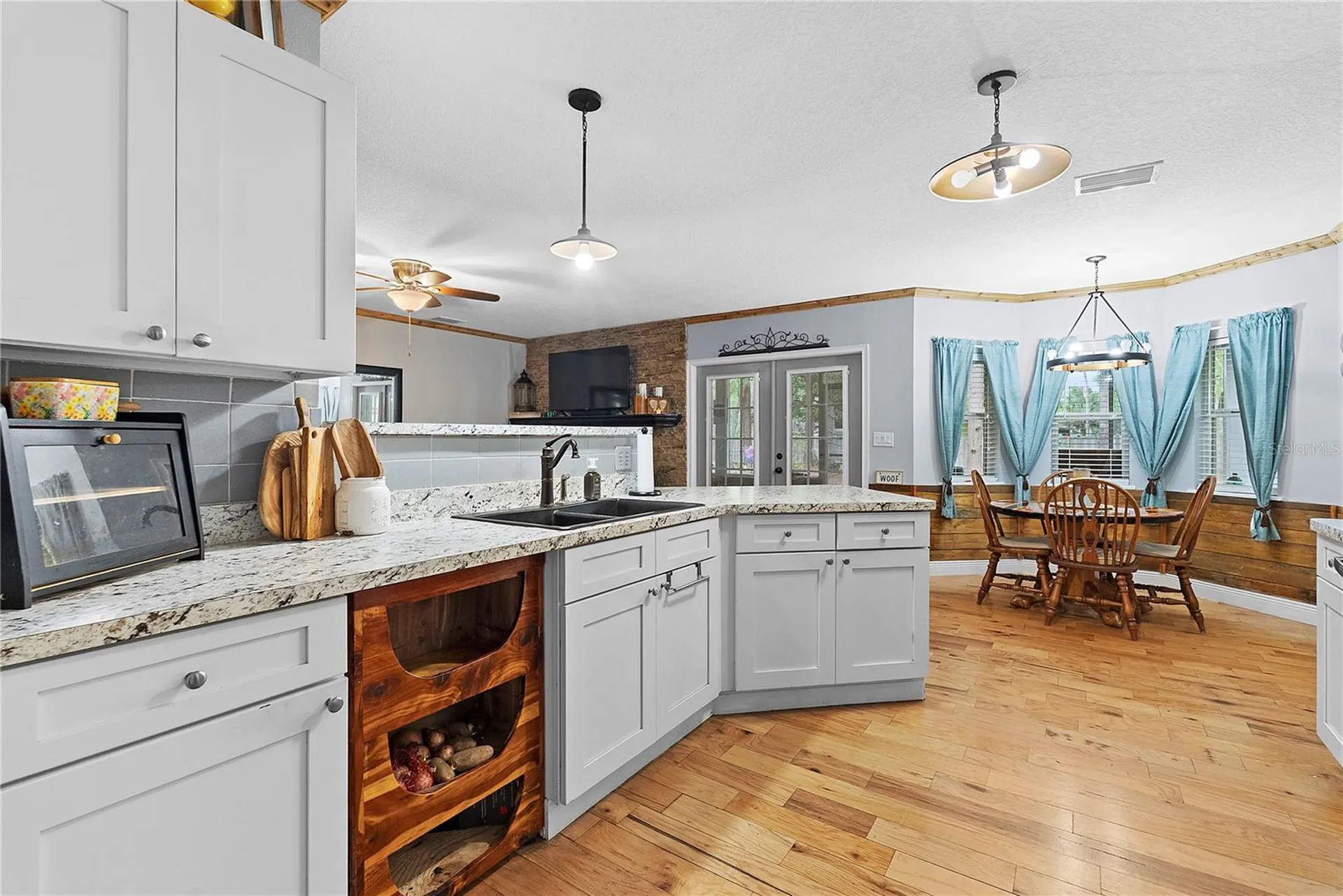 443 N High Street Lake Helen FL 32744