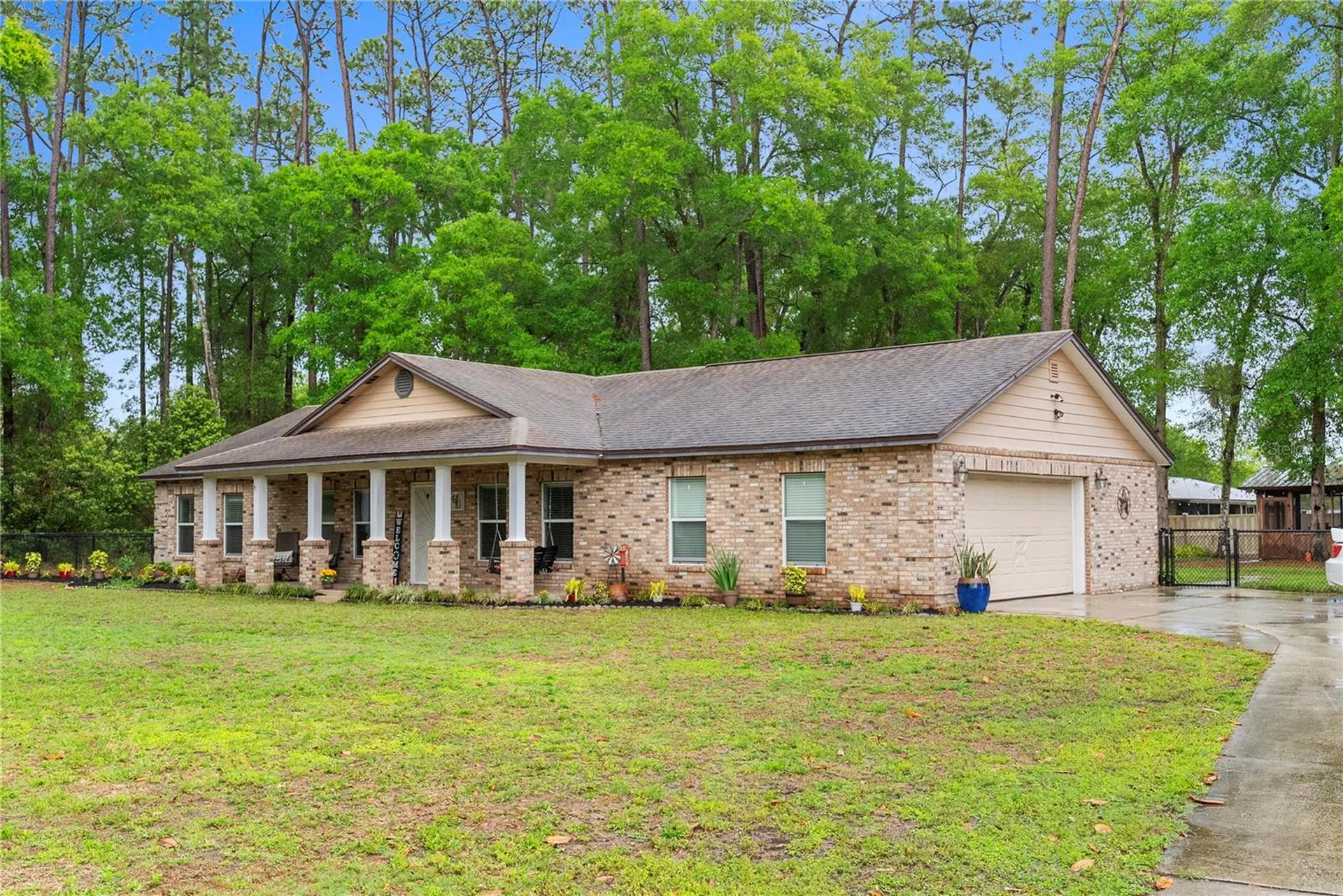 443 N High Street Lake Helen FL 32744