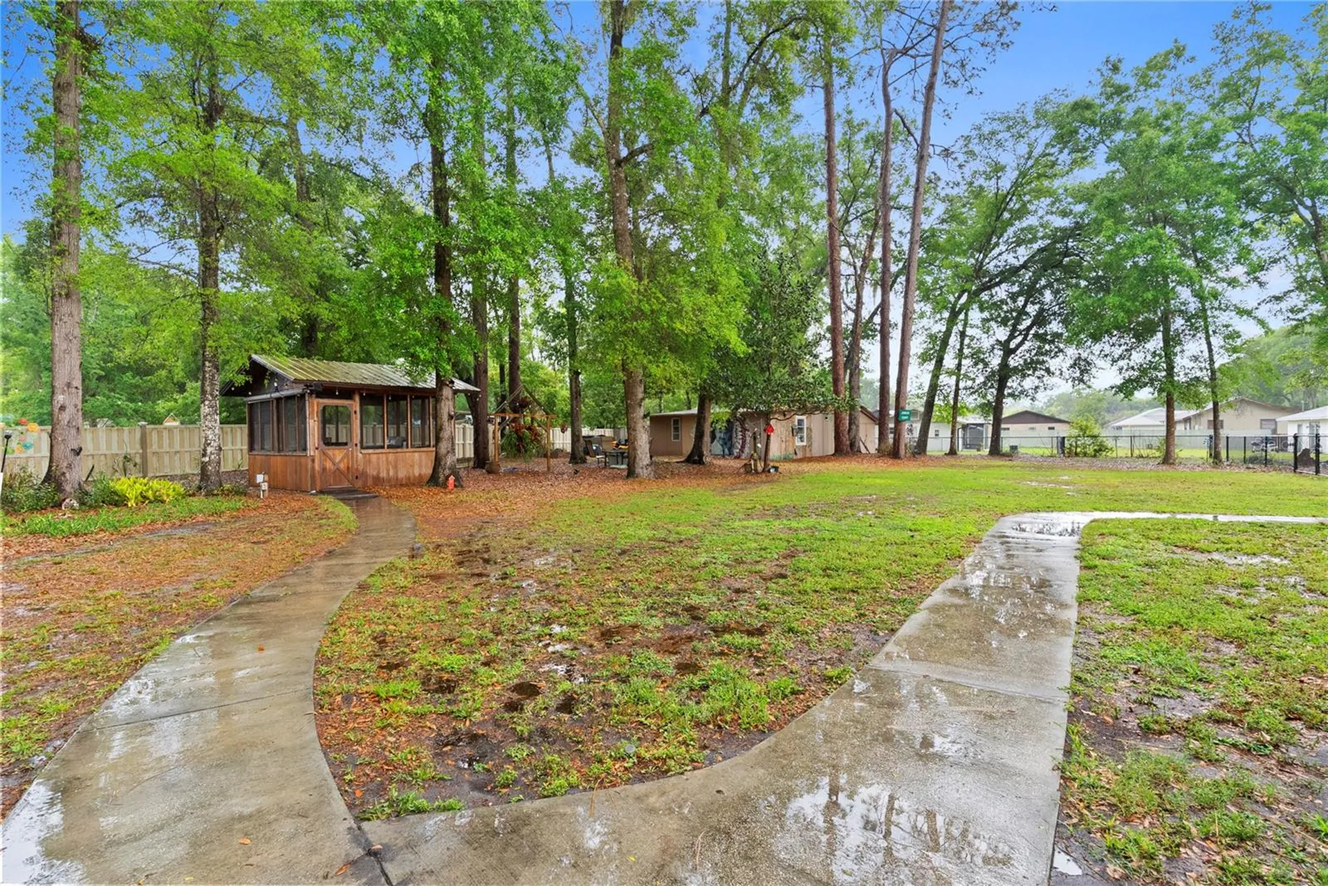 443 N High Street Lake Helen FL 32744