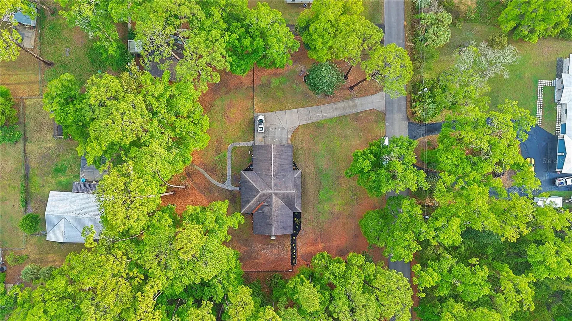 443 N High Street Lake Helen FL 32744