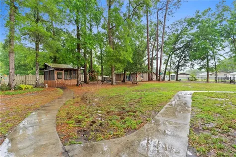 443 N High Street Lake Helen FL 32744
