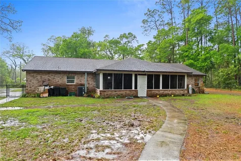 443 N High Street Lake Helen FL 32744