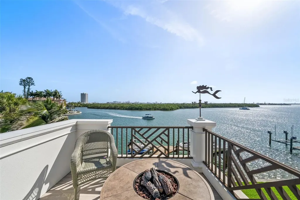 361 S Blvd Of The Presidents Sarasota FL 34236