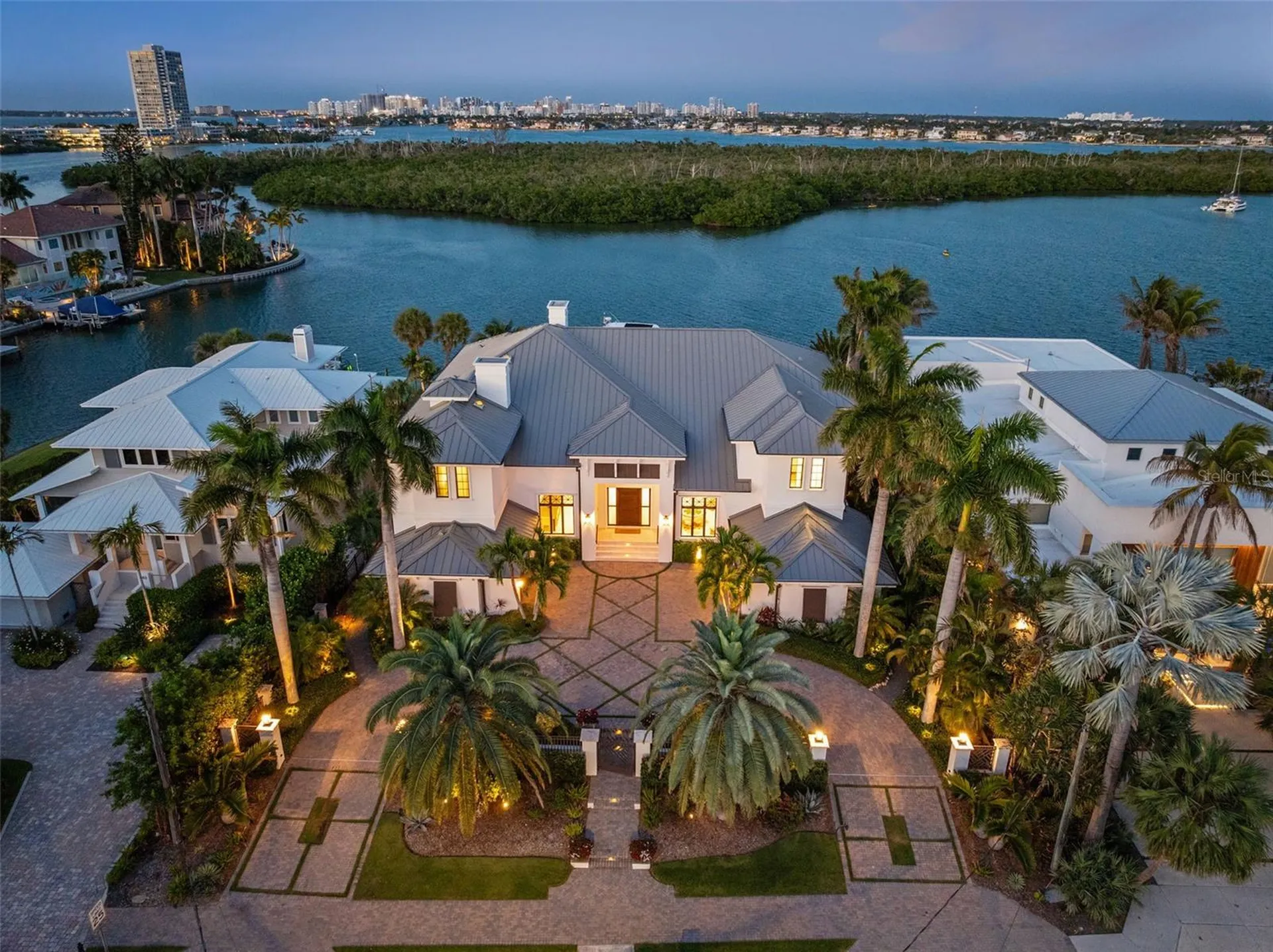 361 S Blvd Of The Presidents Sarasota FL 34236