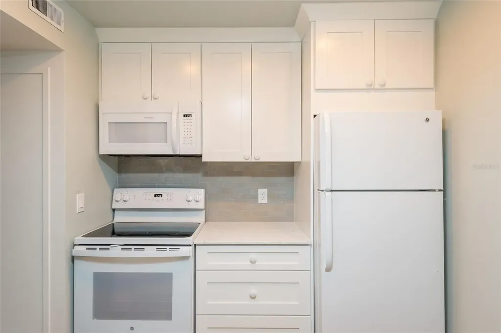 525 S Lincoln Avenue Tampa FL 33609
