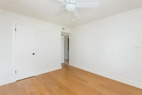 525 S Lincoln Avenue Tampa FL 33609