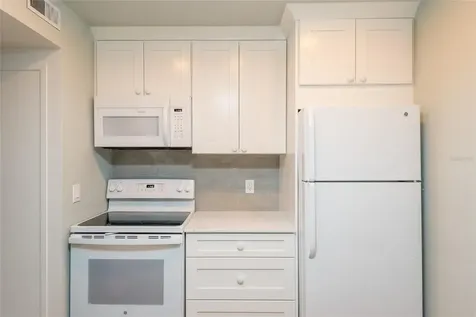525 S Lincoln Avenue Tampa FL 33609