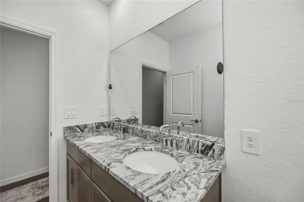 5306 Dunsmuir Road North Port FL 34288