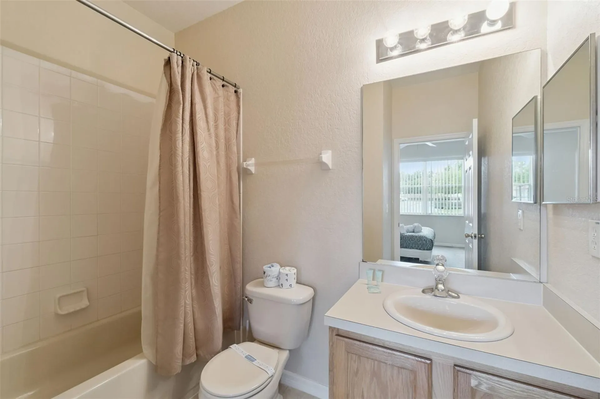 5732 Delorean Drive Kissimmee FL 34746