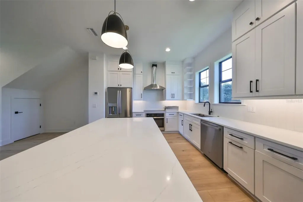 4324 W Gray Street Tampa FL 33609