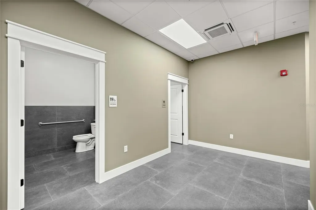 18 S Magnolia Avenue Ocala FL 34471
