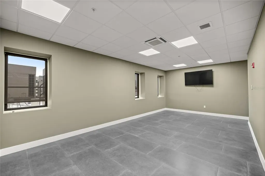 18 S Magnolia Avenue Ocala FL 34471