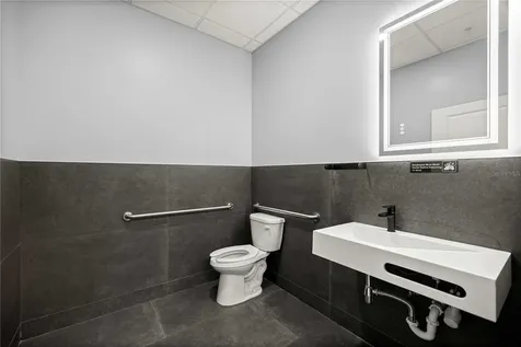 18 S Magnolia Avenue Ocala FL 34471
