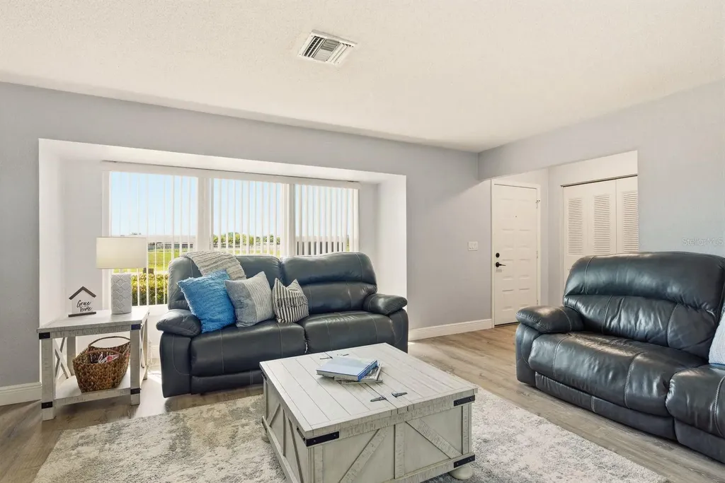 9115 125th Street Seminole FL 33772