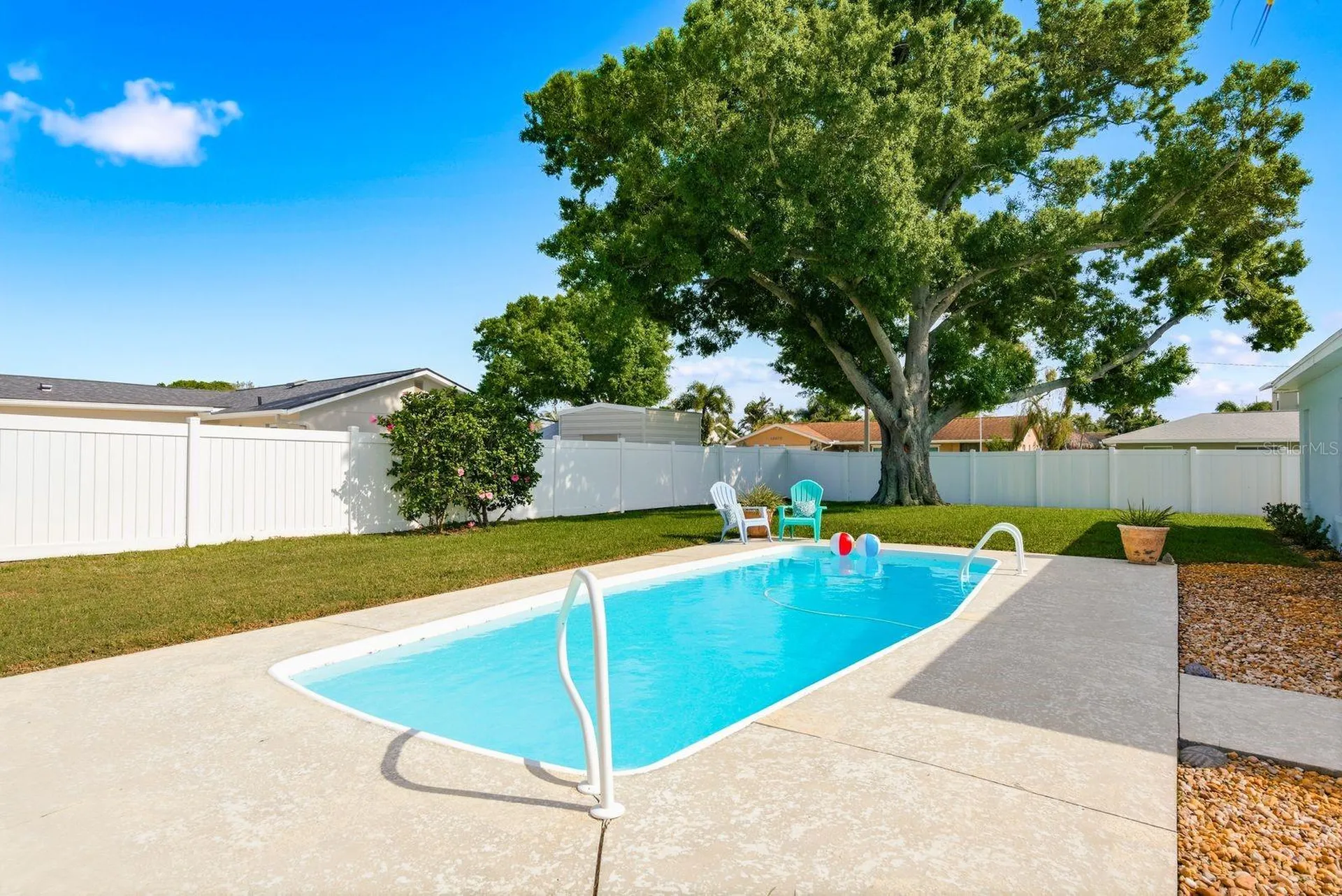 9115 125th Street Seminole FL 33772