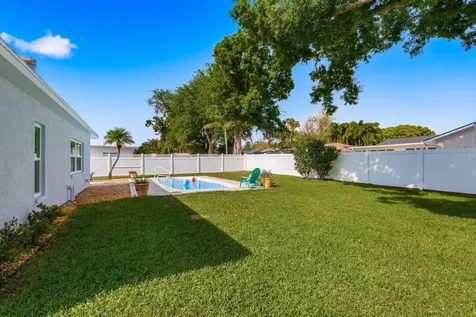 9115 125th Street Seminole FL 33772