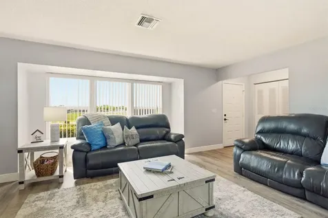 9115 125th Street Seminole FL 33772