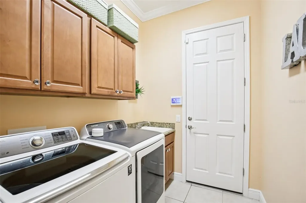 4741 Mainsail Drive Bradenton FL 34208