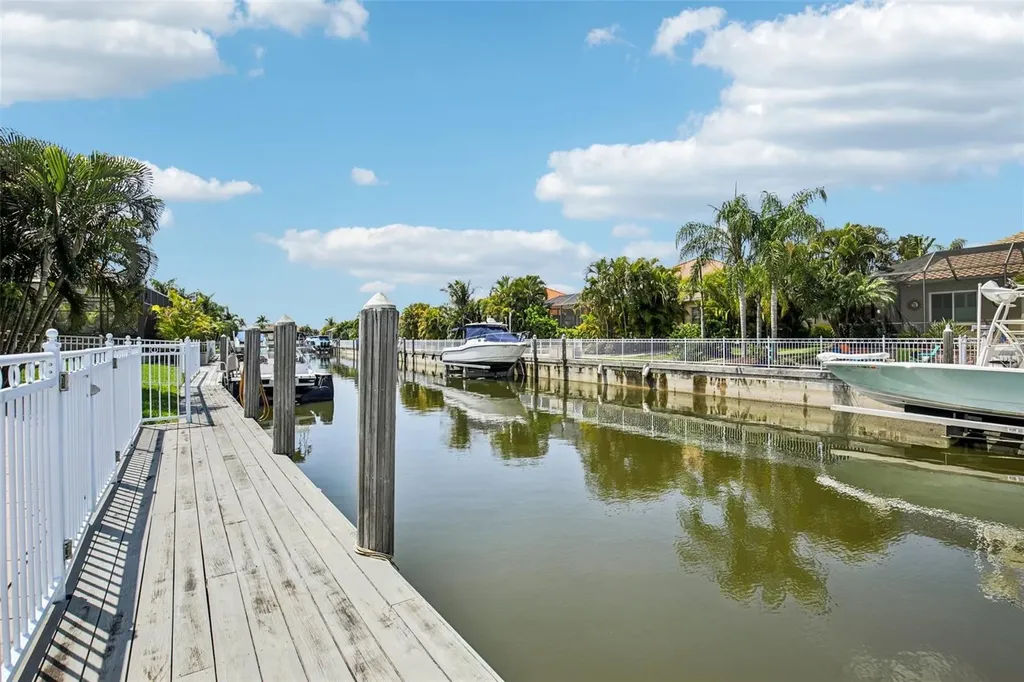 4741 Mainsail Drive Bradenton FL 34208