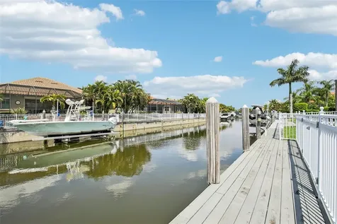 4741 Mainsail Drive Bradenton FL 34208