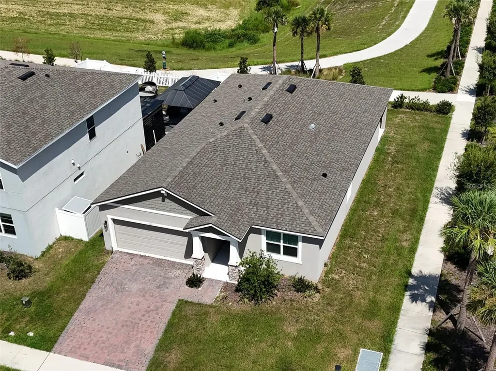 1141 Lakeshore Breeze Place Kissimmee FL 34747