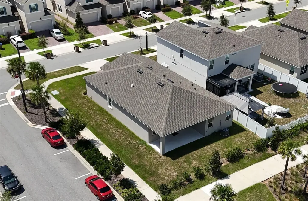 1141 Lakeshore Breeze Place Kissimmee FL 34747