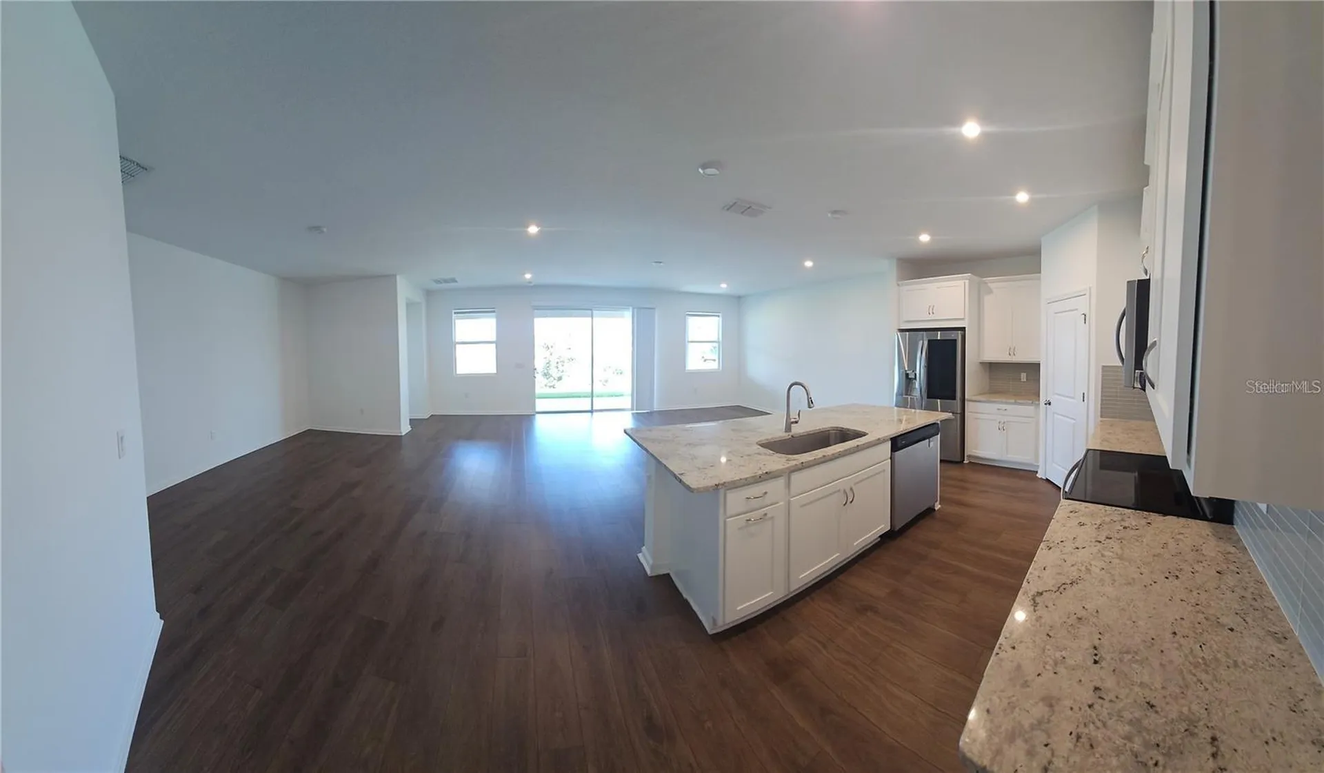 1141 Lakeshore Breeze Place Kissimmee FL 34747