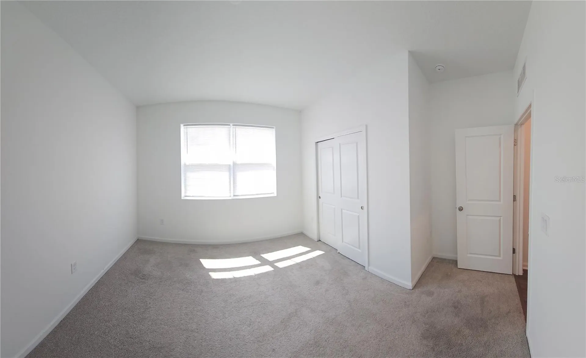 1141 Lakeshore Breeze Place Kissimmee FL 34747