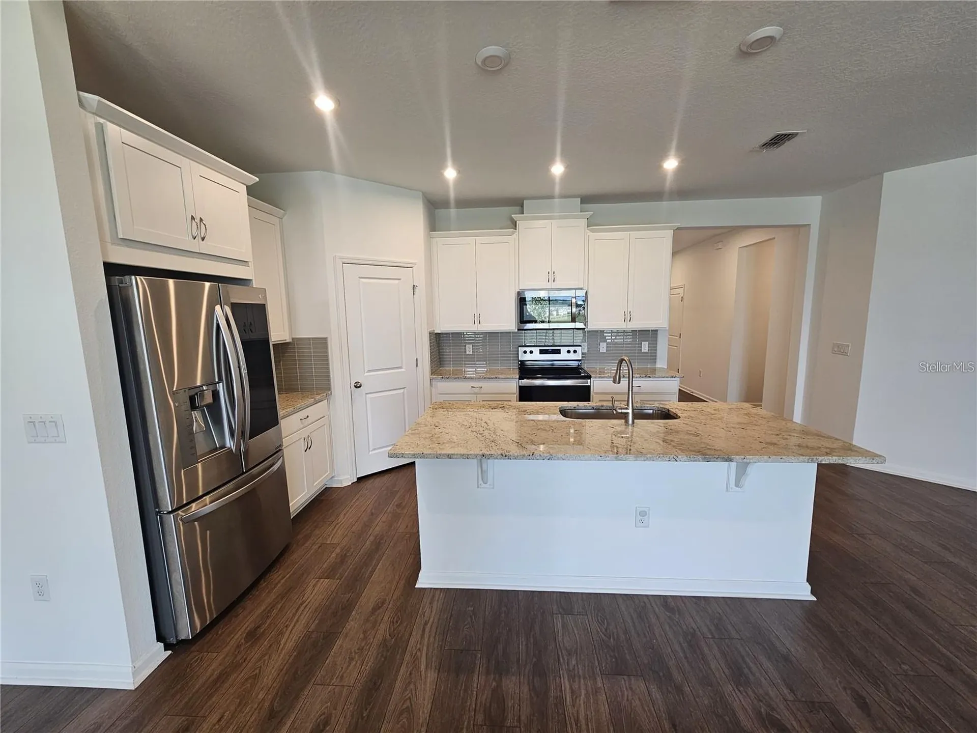 1141 Lakeshore Breeze Place Kissimmee FL 34747
