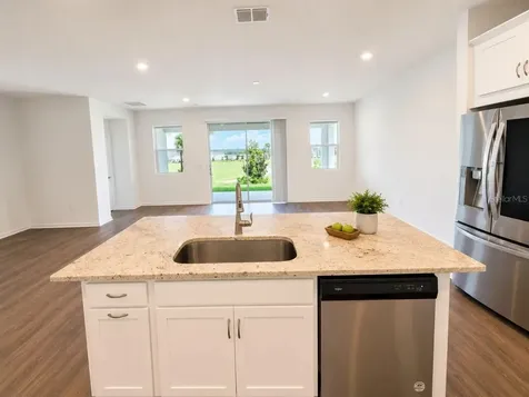 1141 Lakeshore Breeze Place Kissimmee FL 34747