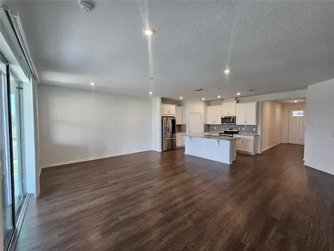 1141 Lakeshore Breeze Place Kissimmee FL 34747