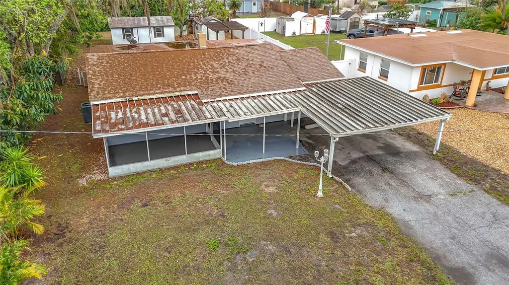 1328 Divot Lane Tampa FL 33612