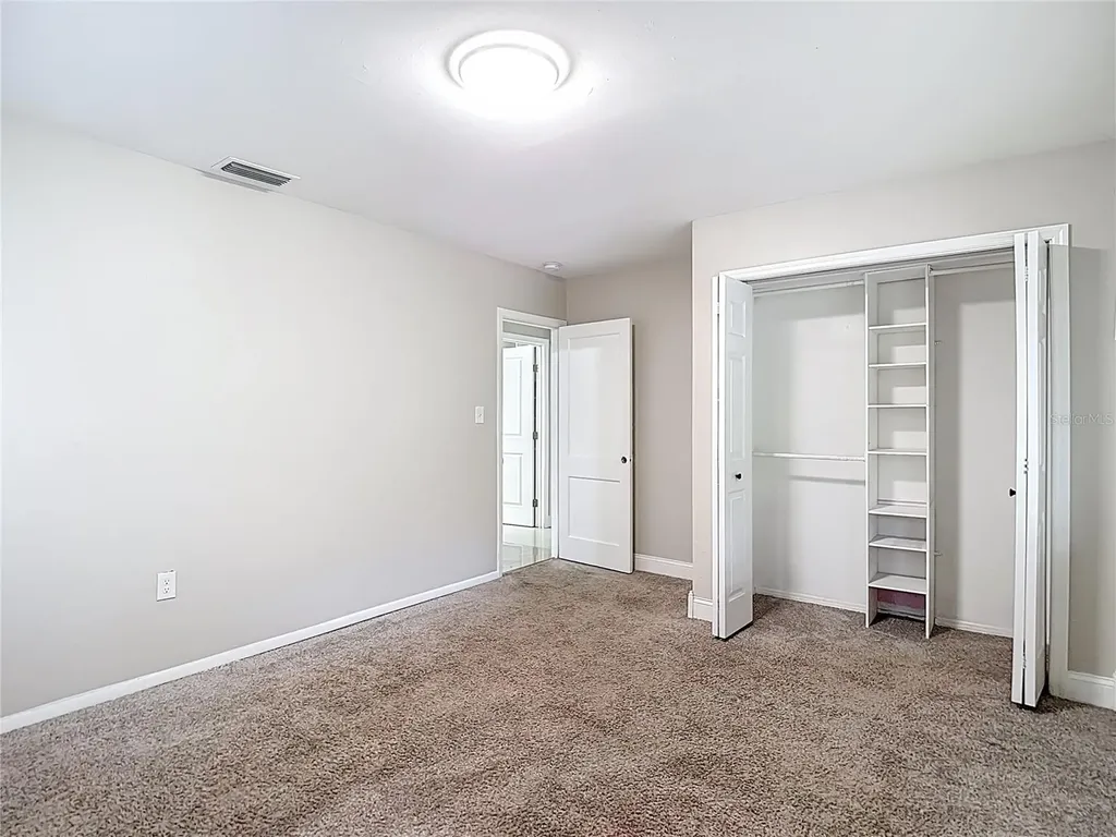1328 Divot Lane Tampa FL 33612