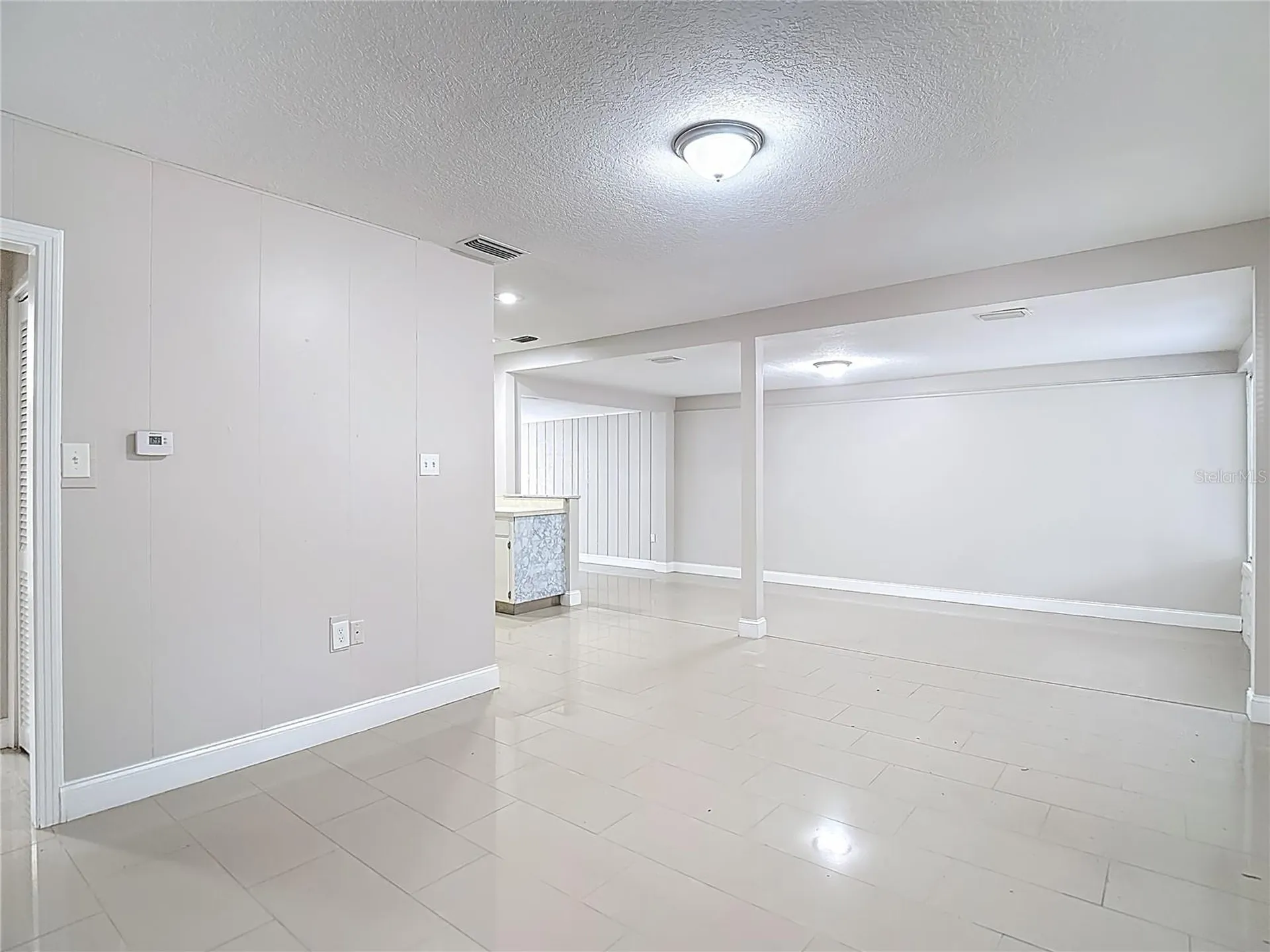 1328 Divot Lane Tampa FL 33612