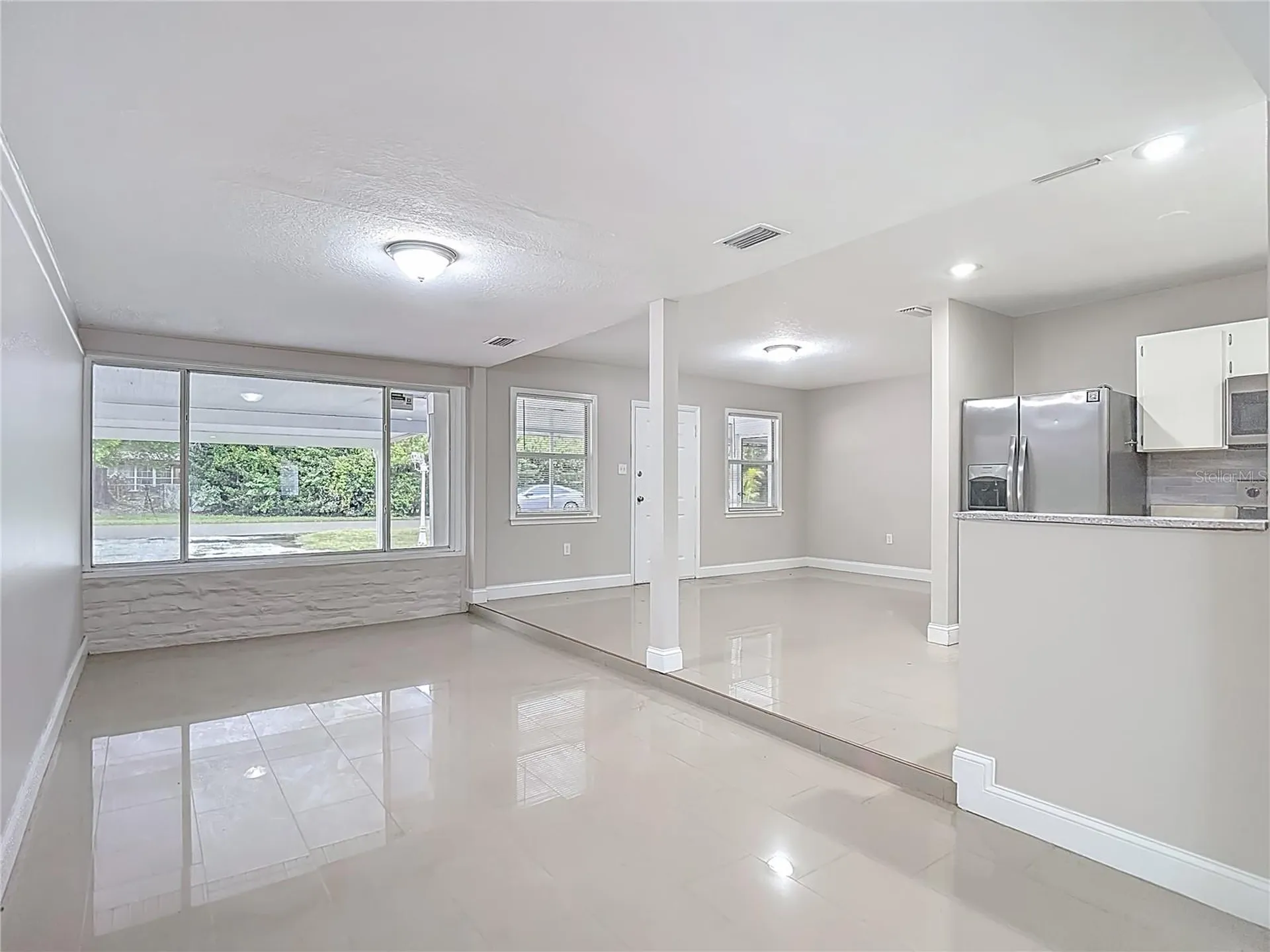 1328 Divot Lane Tampa FL 33612