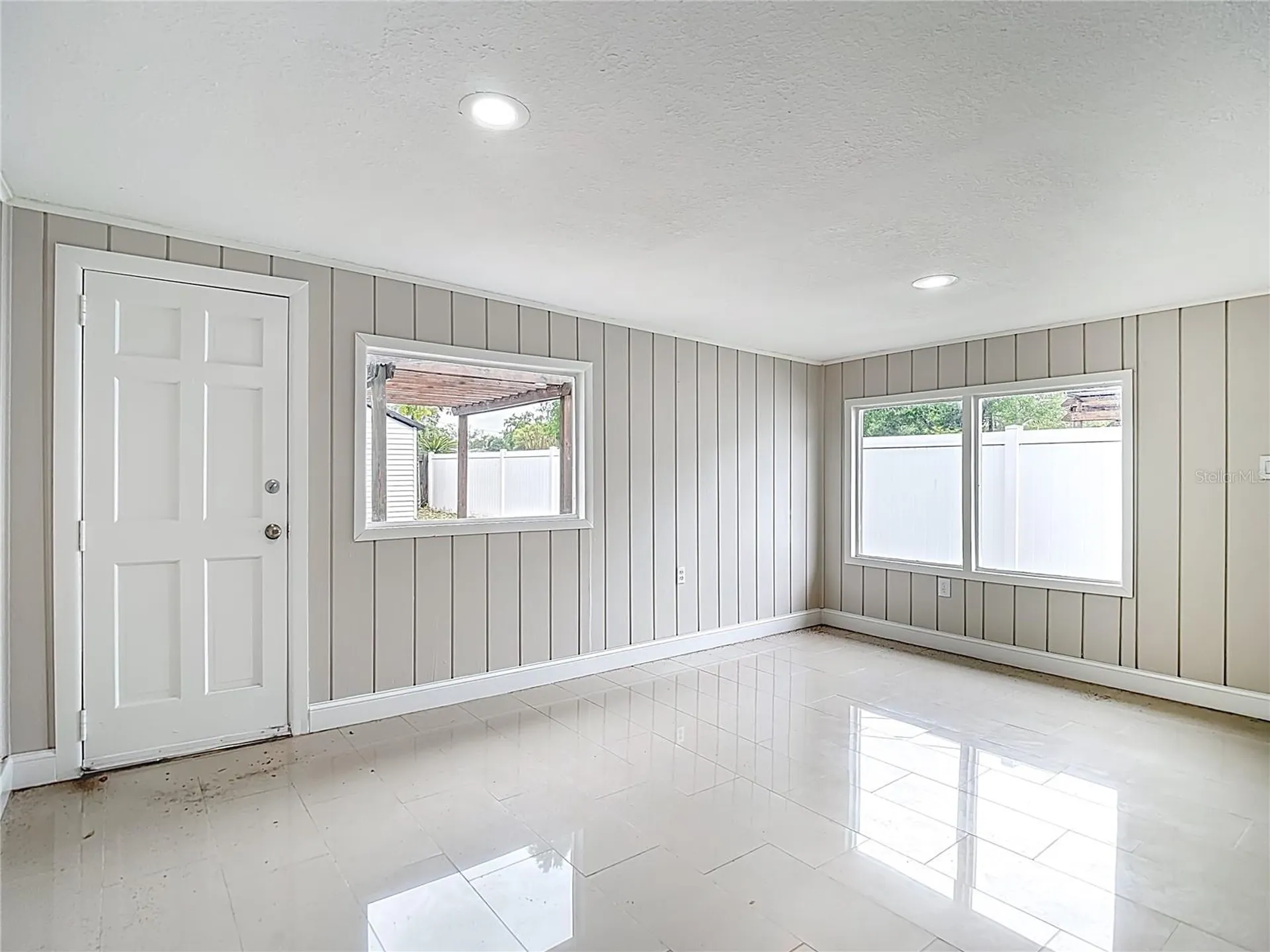 1328 Divot Lane Tampa FL 33612