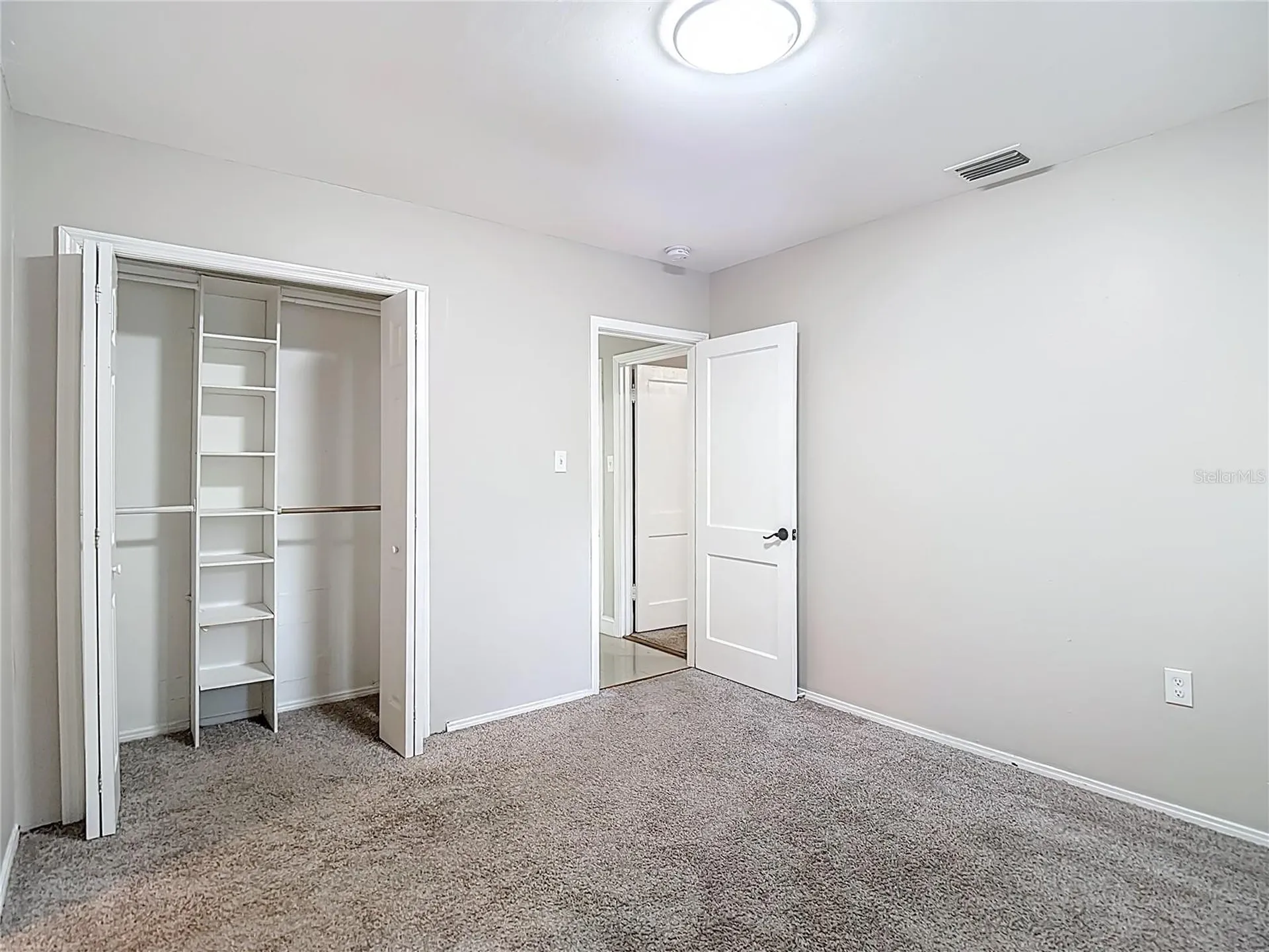 1328 Divot Lane Tampa FL 33612