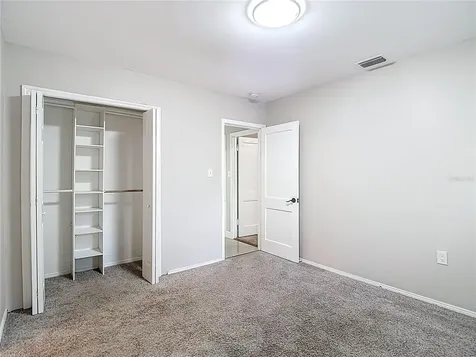 1328 Divot Lane Tampa FL 33612