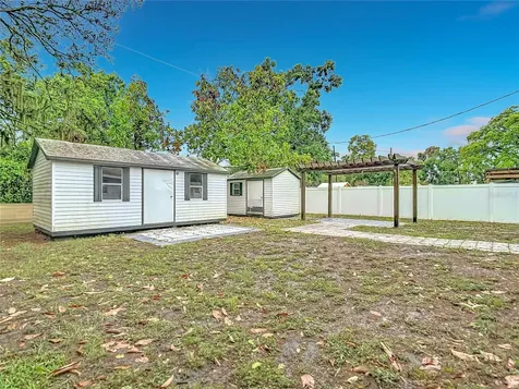 1328 Divot Lane Tampa FL 33612